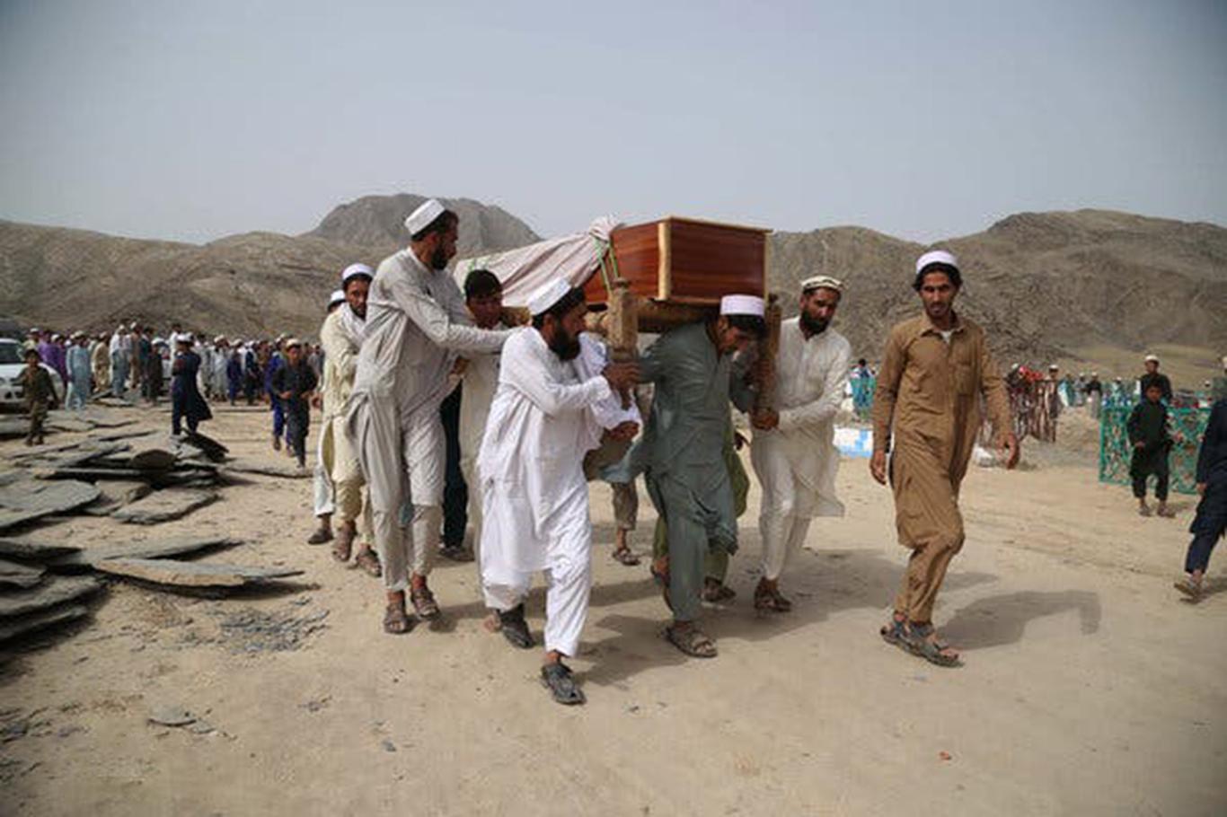 BM, geçen yıl Afganistan'da 10 bin sivilin öldürüldüğünü ya da yaralandığını açıkladı